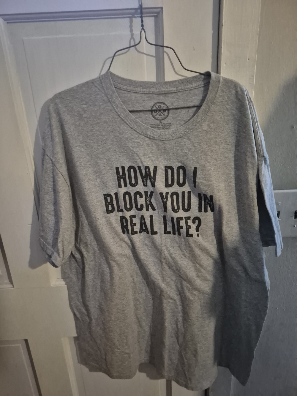 Men's Gray Short-Sleeve Graphic Tee - 'How Do I Block You in Real Life?'